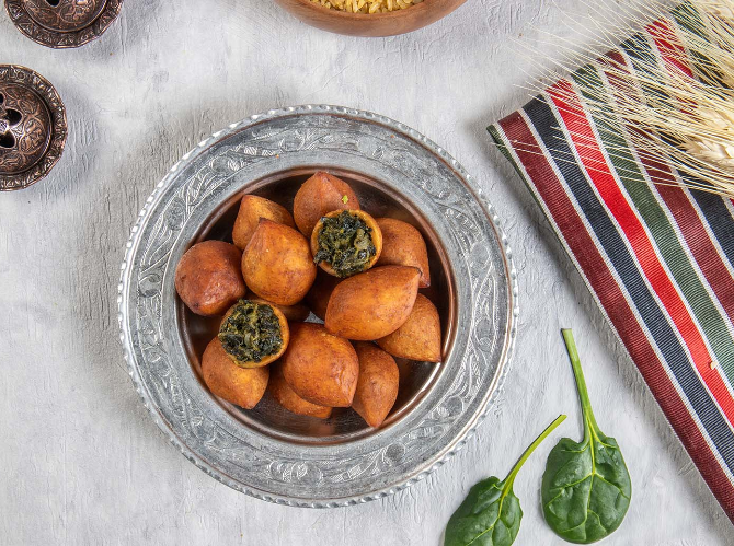 Mini Kibbeh with Spinach (Plate)